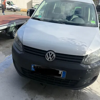 Volkswagen Caddy 2011 në shitje