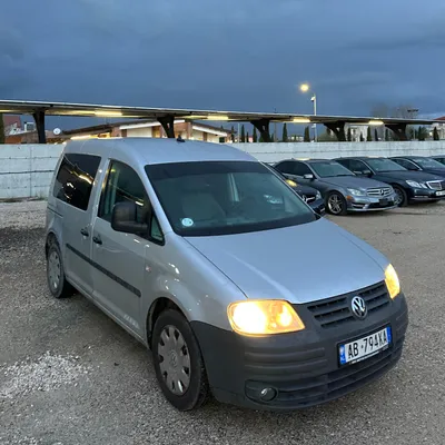 Volkswagen Caddy 2008 në shitje