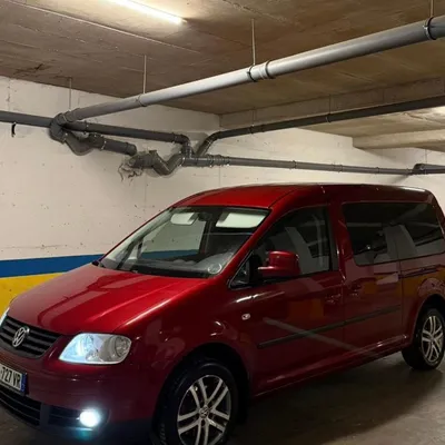 Volkswagen Caddy 2008 në shitje