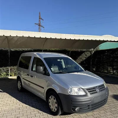 Volkswagen Caddy 2006 në shitje