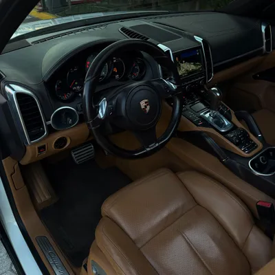 Porsche Cayenne 2014 në shitje
