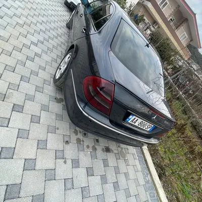 Mercedes-Benz E-class 2003 në shitje