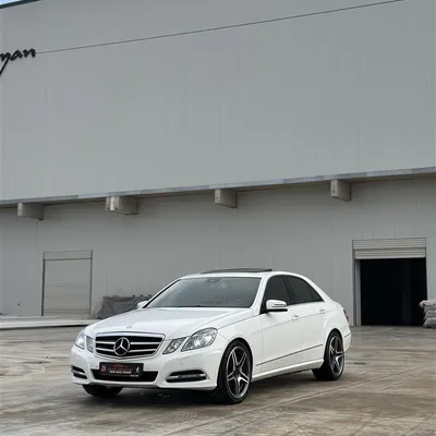 Mercedes-Benz E-class 2013 në shitje
