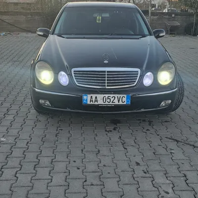 Mercedes-Benz E-class 2003 në shitje