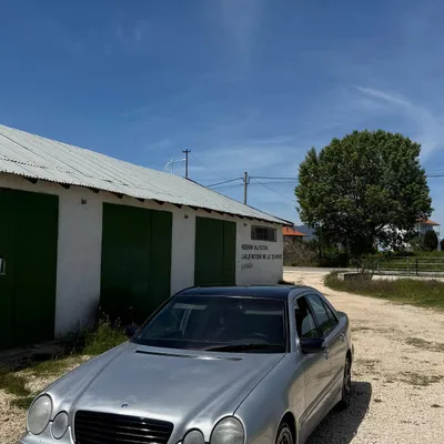 Mercedes-Benz E-class 2001 në shitje