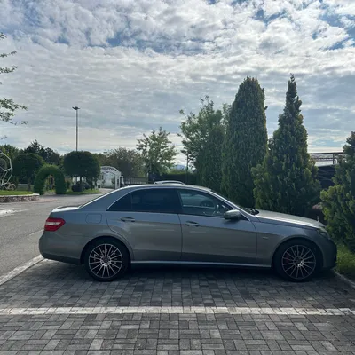 Mercedes-Benz E-class 2011 në shitje