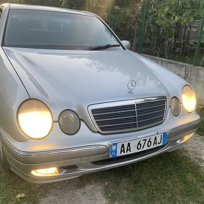 Mercedes-Benz E-class 2001 në shitje