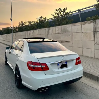Mercedes-Benz E-class 2010 në shitje