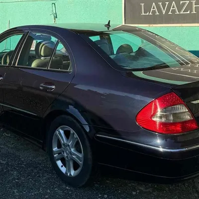 Mercedes-Benz E-class 2008 në shitje