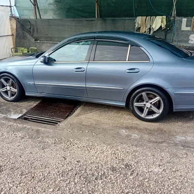 Mercedes-Benz E-class 2005 në shitje