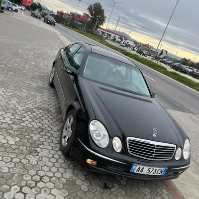 Mercedes-Benz E-class 2003 në shitje