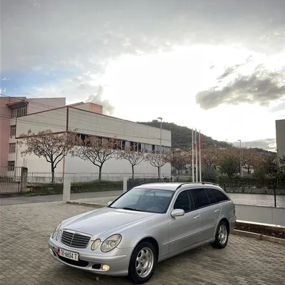 Mercedes-Benz E-class 2005 në shitje