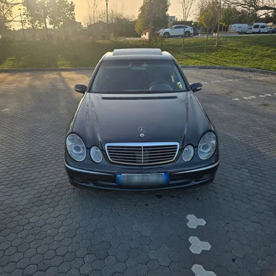 Mercedes-Benz E-class 2004 në shitje