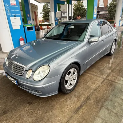Mercedes-Benz E-class 2004 në shitje