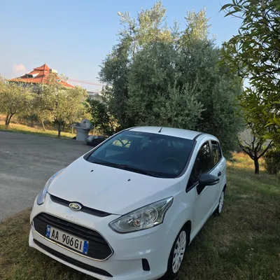 Ford B-MAX 2013 në shitje