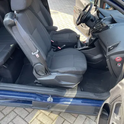 Ford B-MAX 2015 në shitje