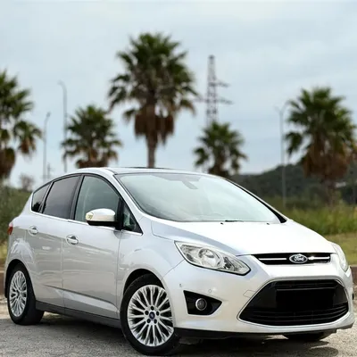 Ford C-MAX 2012 në shitje