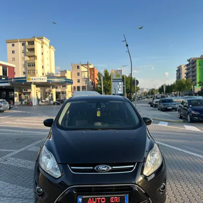 Ford C-MAX 2012 në shitje