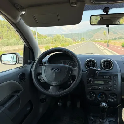Ford Fiesta 2004 në shitje