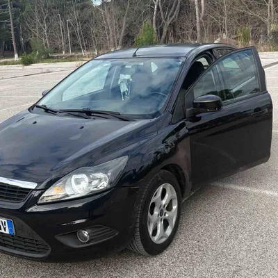Ford Focus 2011 në shitje
