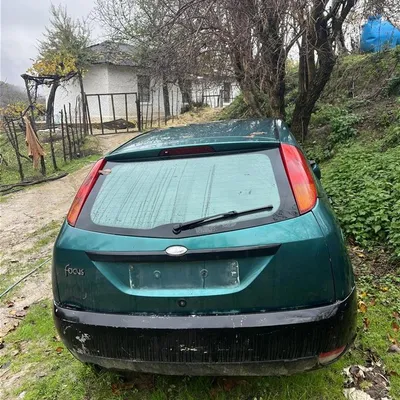 Ford Focus 2000 në shitje