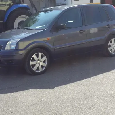 Ford Fusion 2005 në shitje