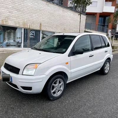 Ford Fusion 2005 në shitje