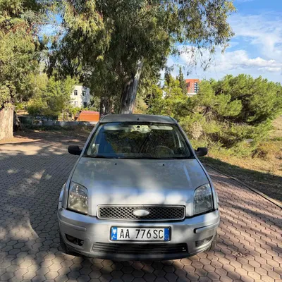 Ford Fusion 2005 në shitje