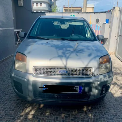Ford Fusion 2008 në shitje