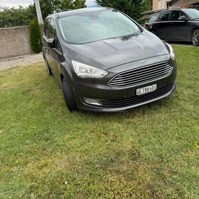 Ford C-MAX 2017 në shitje
