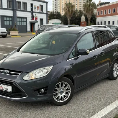 Ford C-MAX 2011 në shitje