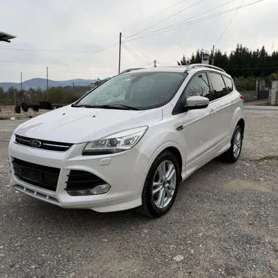 Ford Kuga 2015 në shitje