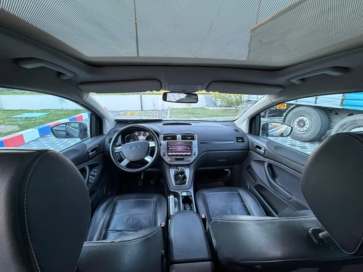 2010 Ford Kuga thumbnail 2