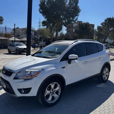 Ford Kuga 2011 në shitje