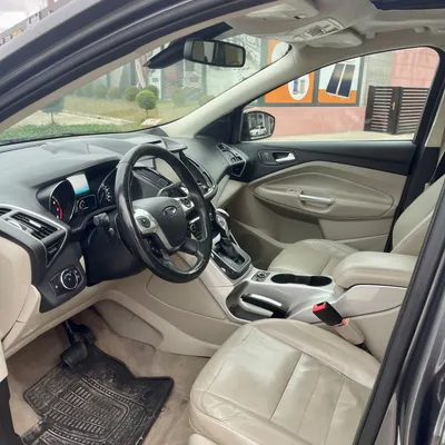 Ford Kuga 2014 në shitje