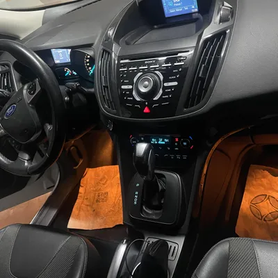 Ford Kuga 2014 në shitje