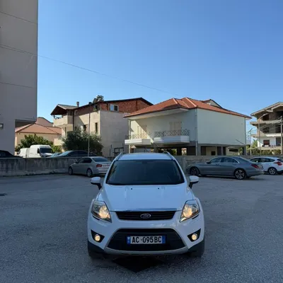 Ford Kuga 2012 në shitje