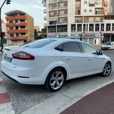 Ford Mondeo 2010 në shitje