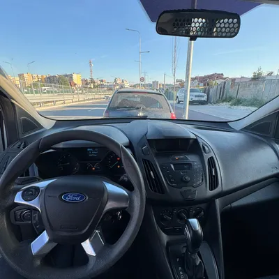 Ford Transit Connect 2014 në shitje