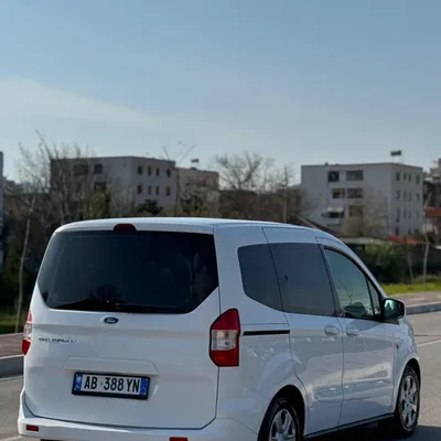 Ford Transit 2017 në shitje