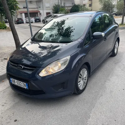 Ford C-MAX 2012 në shitje