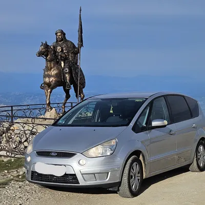 Ford S-MAX 2009 në shitje
