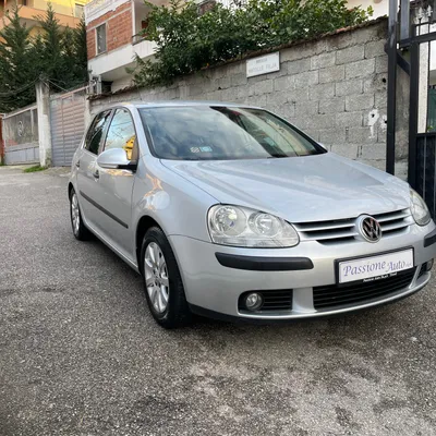 Volkswagen Golf 2008 në shitje