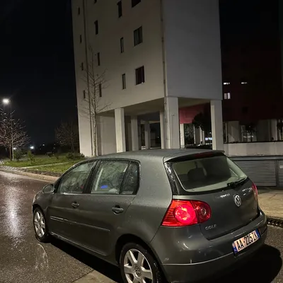 Volkswagen Golf 2005 në shitje