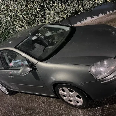 Volkswagen Golf 2005 në shitje