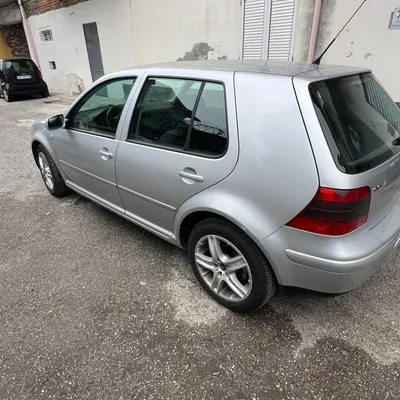 Volkswagen Golf 2001 në shitje