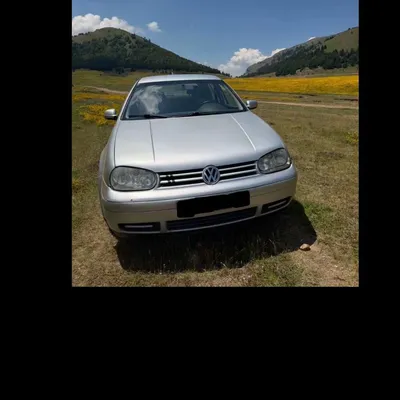 Volkswagen Golf 2002 në shitje