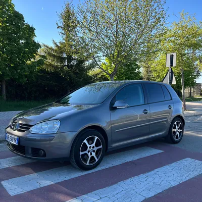 Volkswagen Golf 2006 në shitje