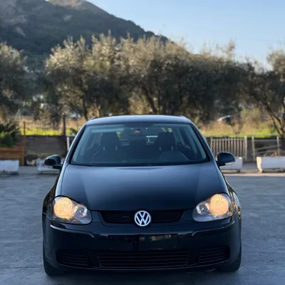 Volkswagen Golf 2008 në shitje