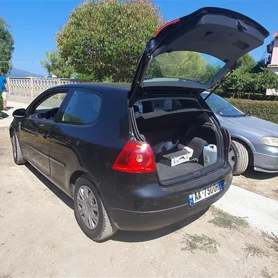 Volkswagen Golf 2006 në shitje